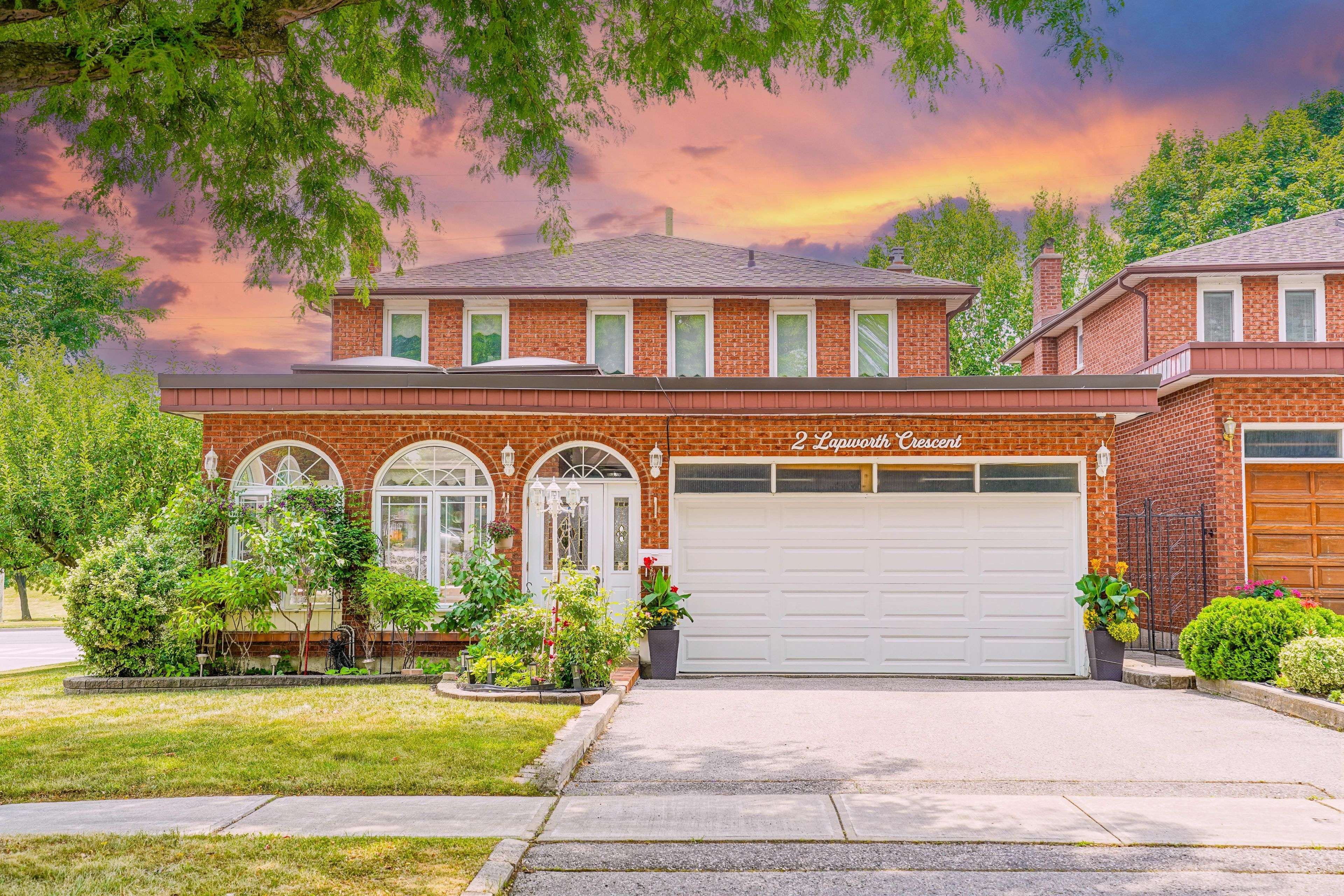 2 Lapworth CRES, Toronto E05, ON M1V 2M5