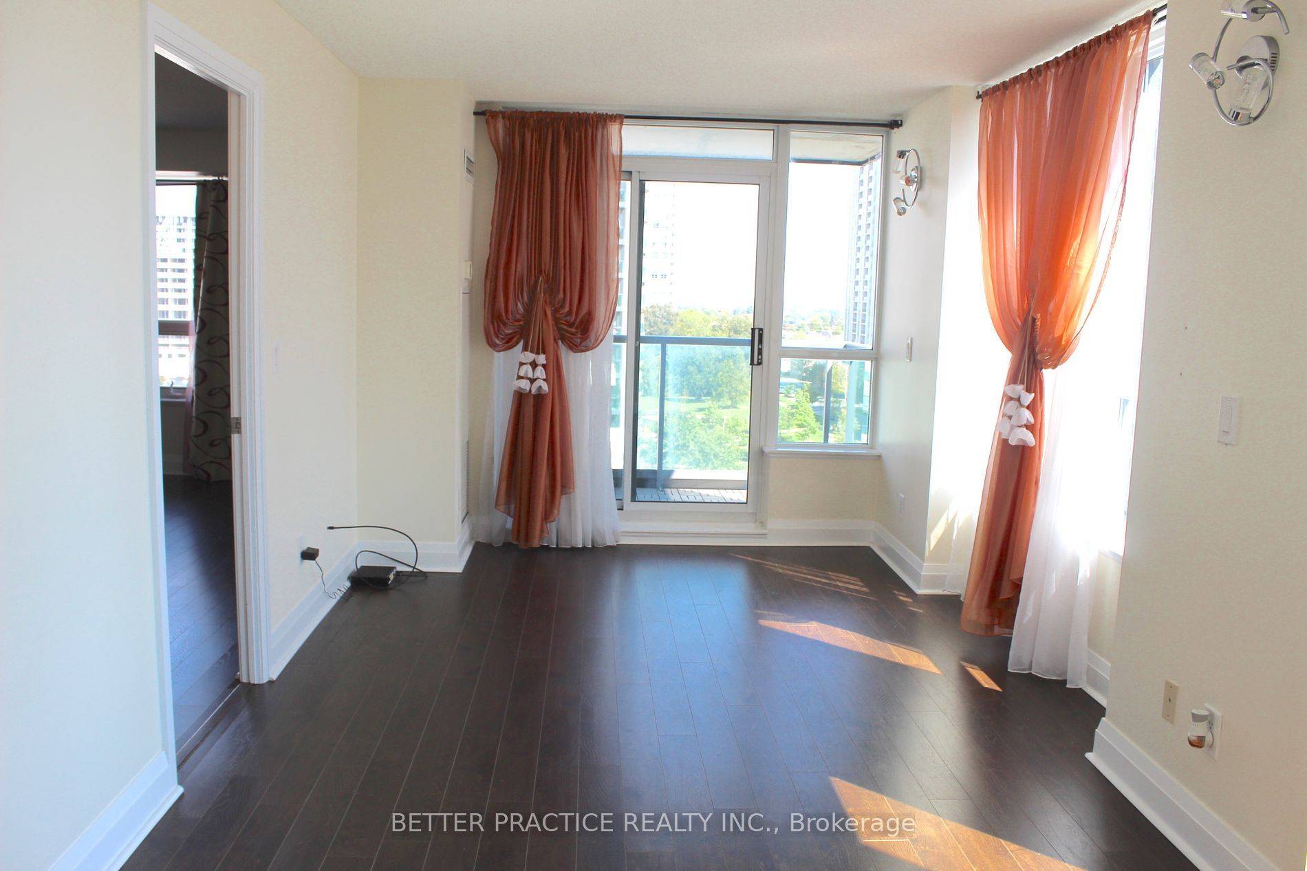Vaughan, ON L4J 0G6,30 North Park RD #905