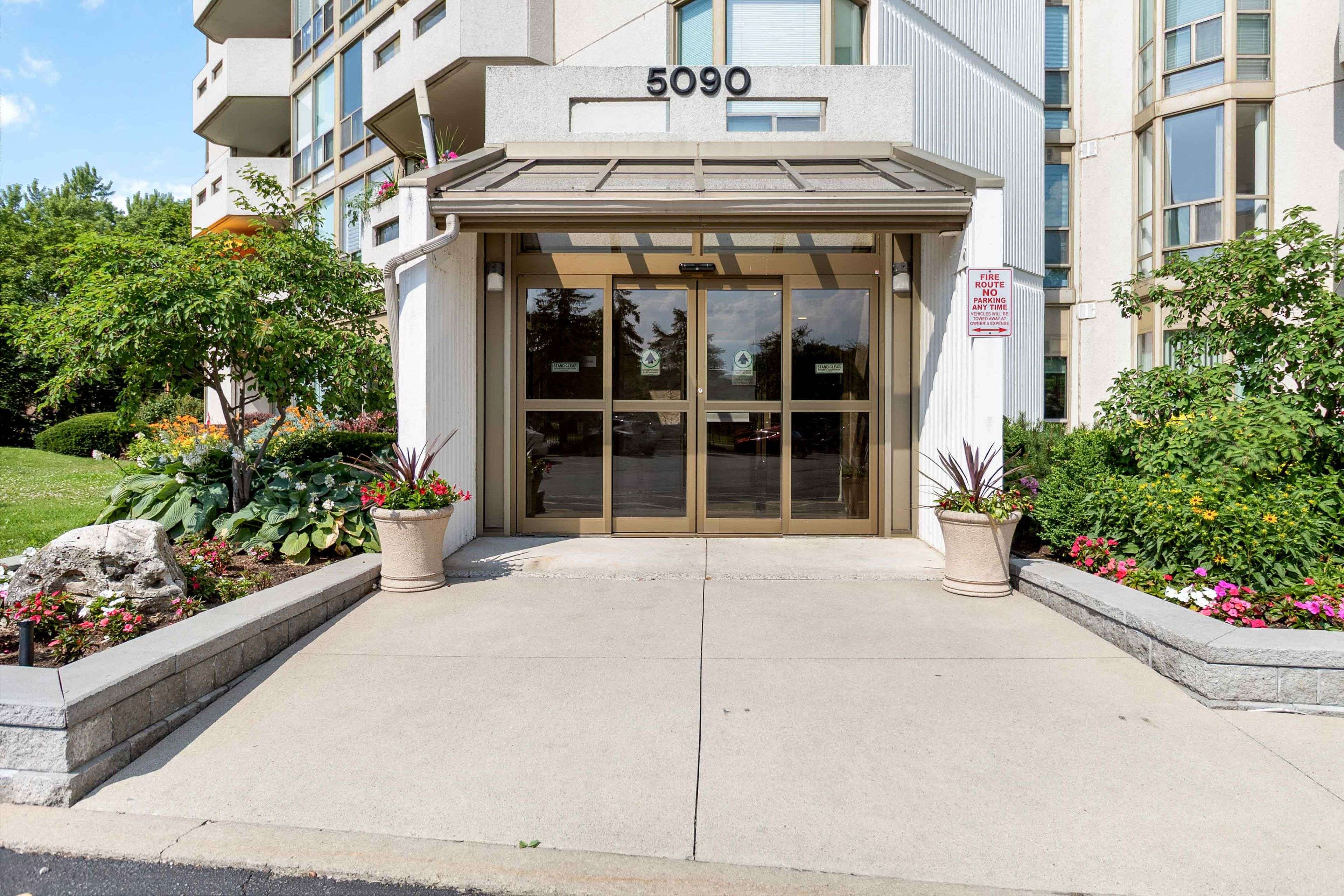 Burlington, ON L7L 5V8,5090 Pinedale AVE #504