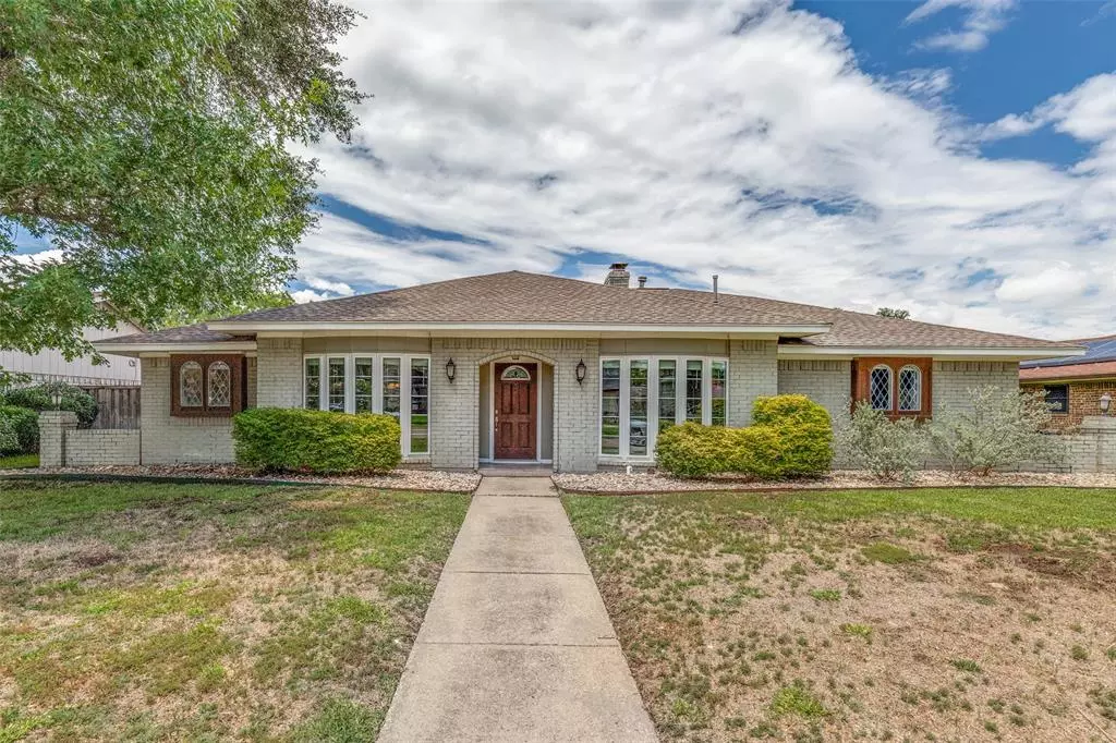 Carrollton, TX 75007,1020 Nottingham Drive