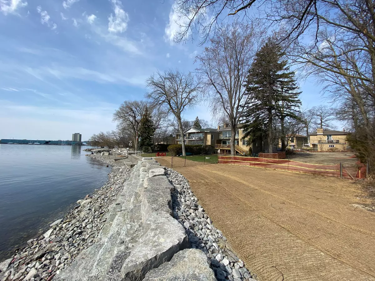 Mississauga, ON L5G 1A8,9 Carlis PL