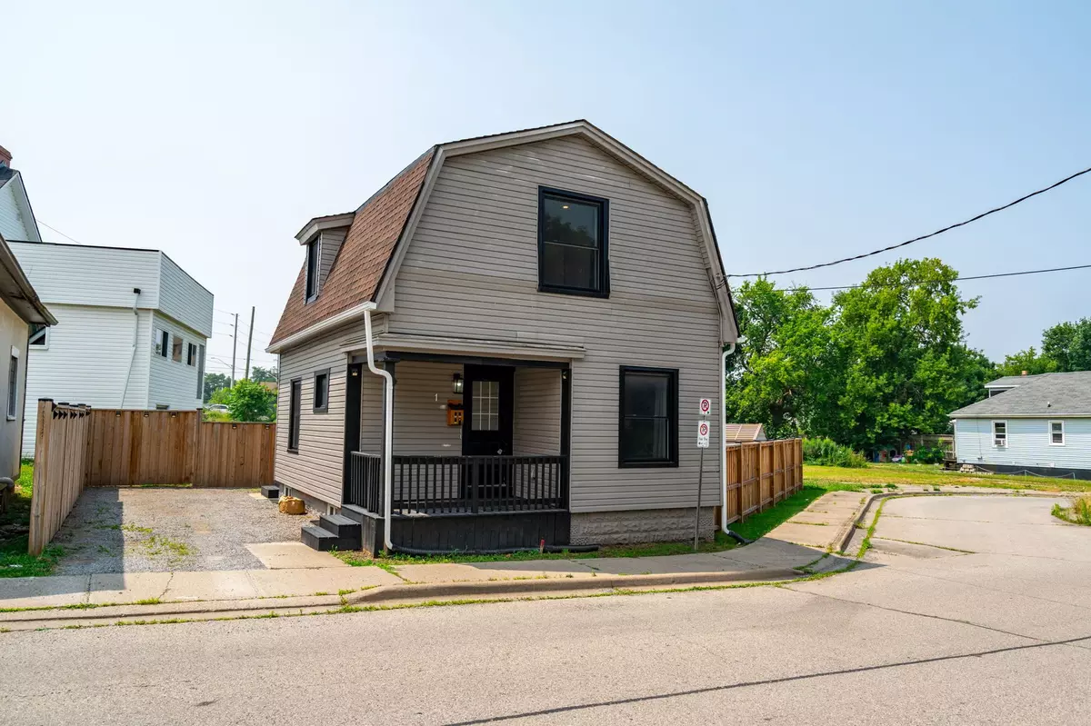 St. Catharines, ON L2R 3X6,1 Prince ST