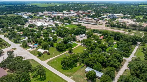 De Leon, TX 76444,532 N Leon Street