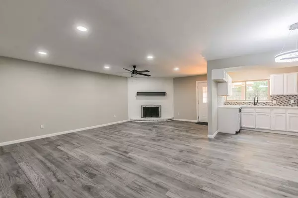 Arlington, TX 76014,1105 Brook Hill Lane