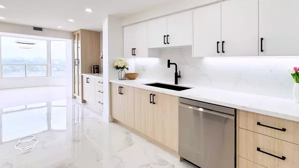 Vaughan, ON L4J 7Y6,1 Clark AVE W #1509