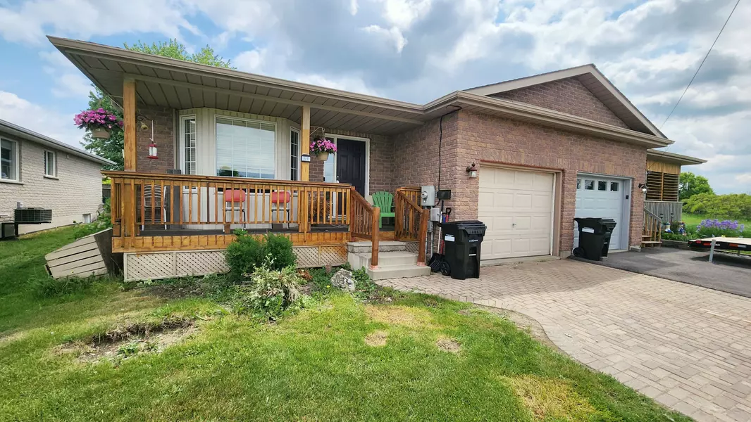 69 Simcoe ST, Springwater, ON L0L 1P0
