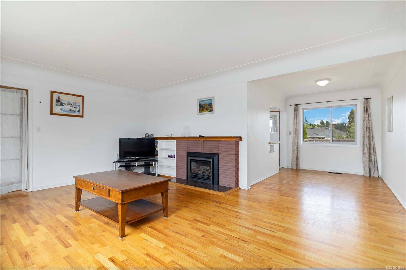 Saanich, BC V8Z 3Z3,4141 Birtles Ave