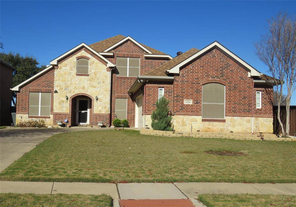 313 Hidden Lake Court, Burleson, TX 76028