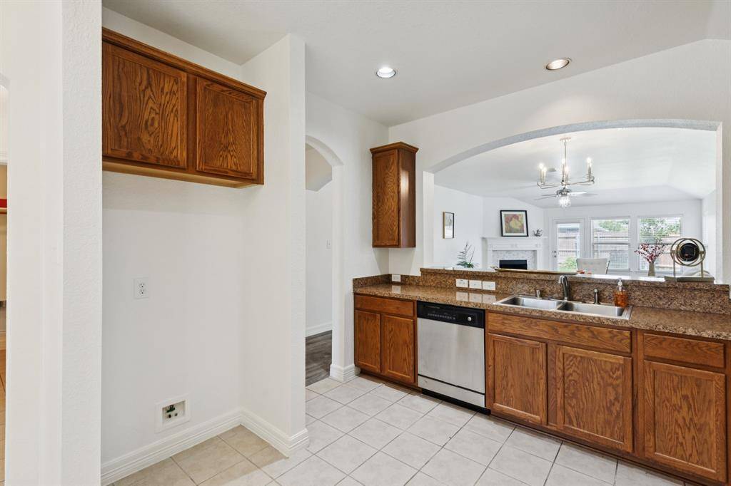 Little Elm, TX 75068,913 Lovebird Lane