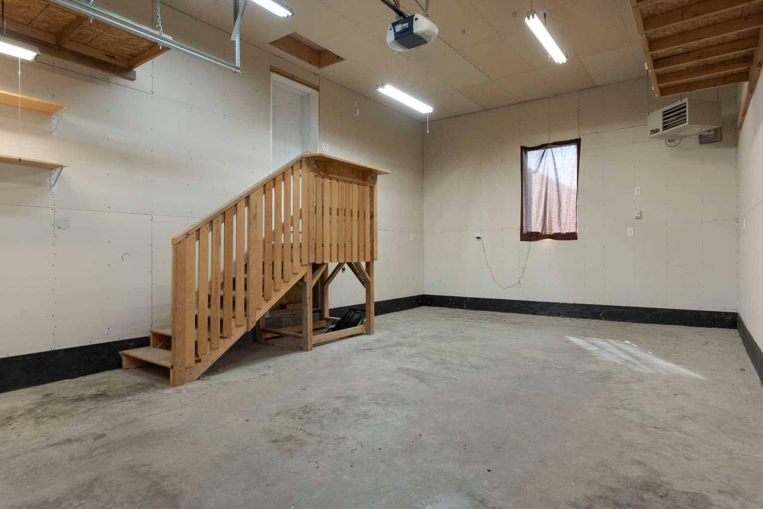 Fort Mcmurray, AB T9K 2P1,192 Mitchell DR