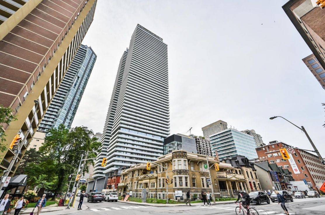 50 Charles ST E #3510, Toronto C08, ON M4Y 1T1