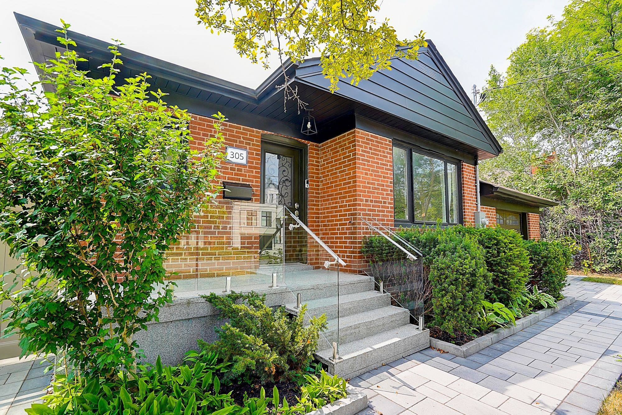 Toronto C07, ON M2R 2M1,305 Connaught AVE