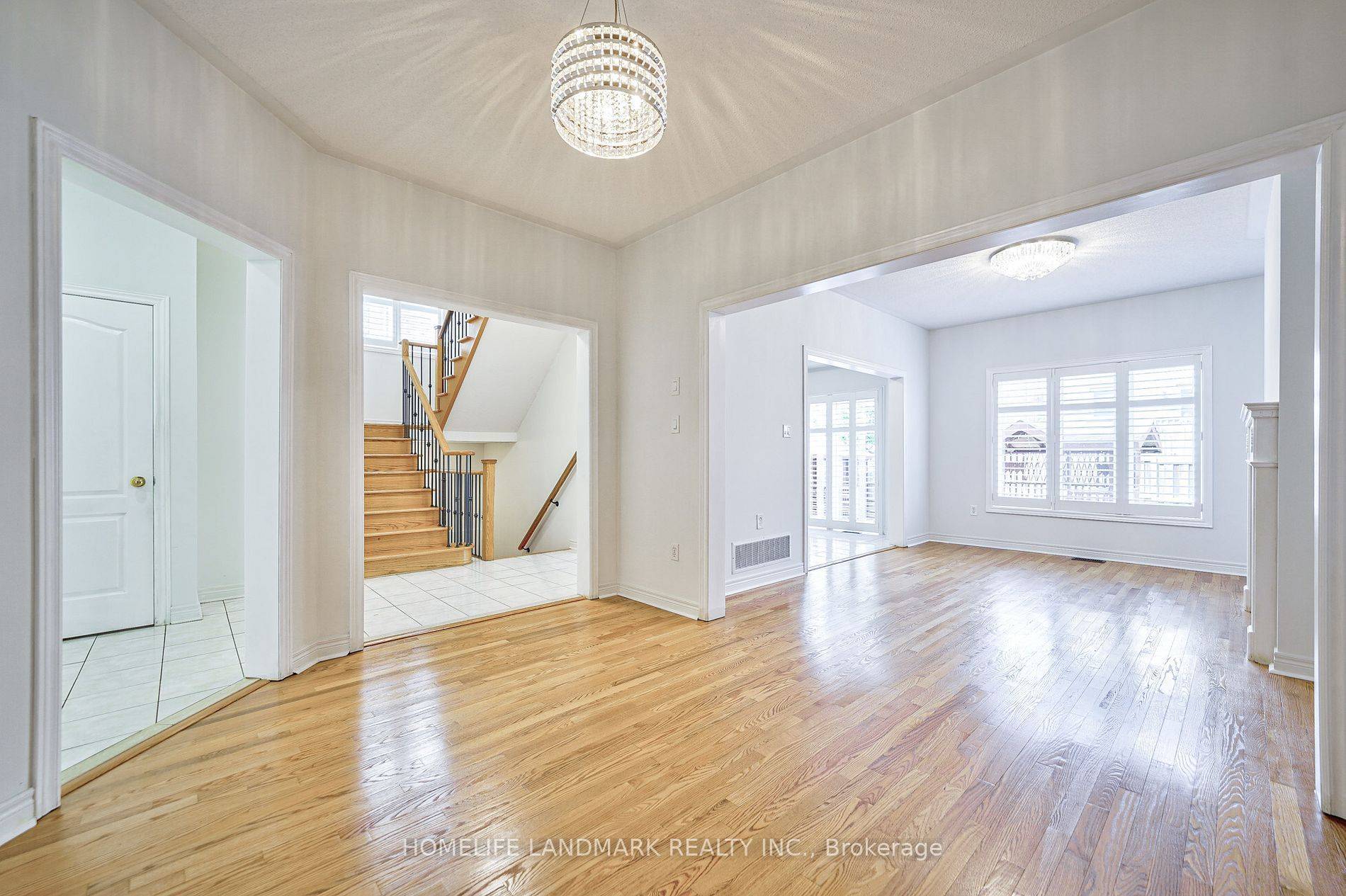 Vaughan, ON L4J 0B6,42 Redmond DR