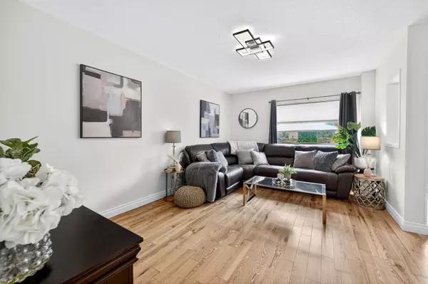 Newmarket, ON L3X 2W4,252 McBride CRES