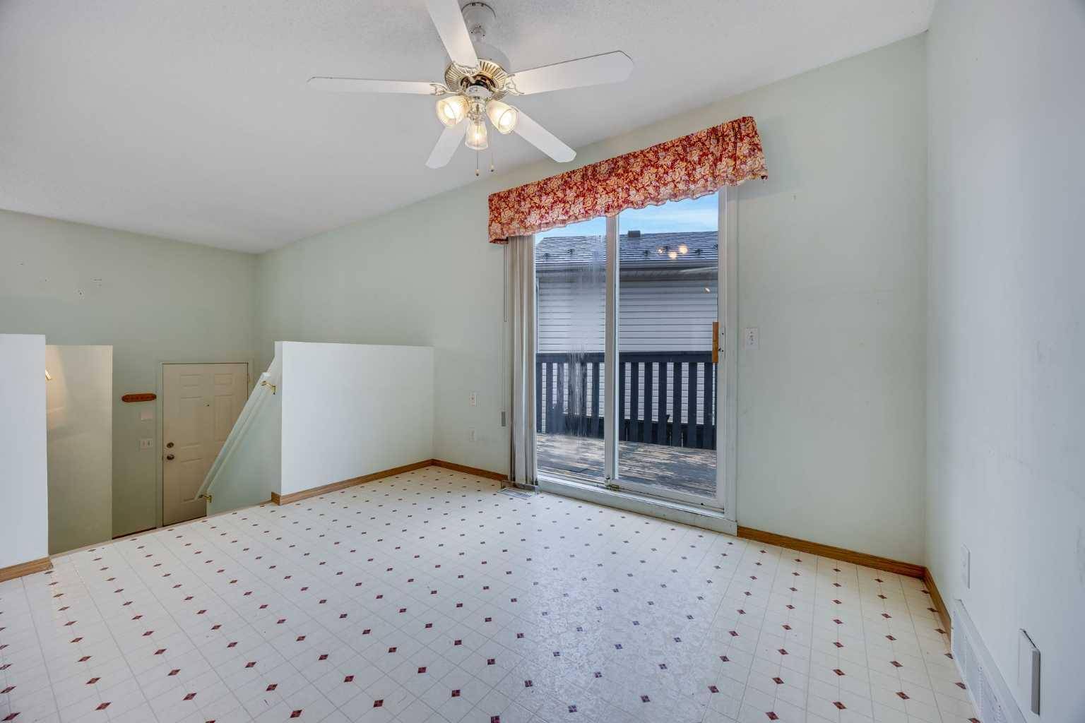 Calgary, AB T2A7T3,187 Applebrook CIR Southeast