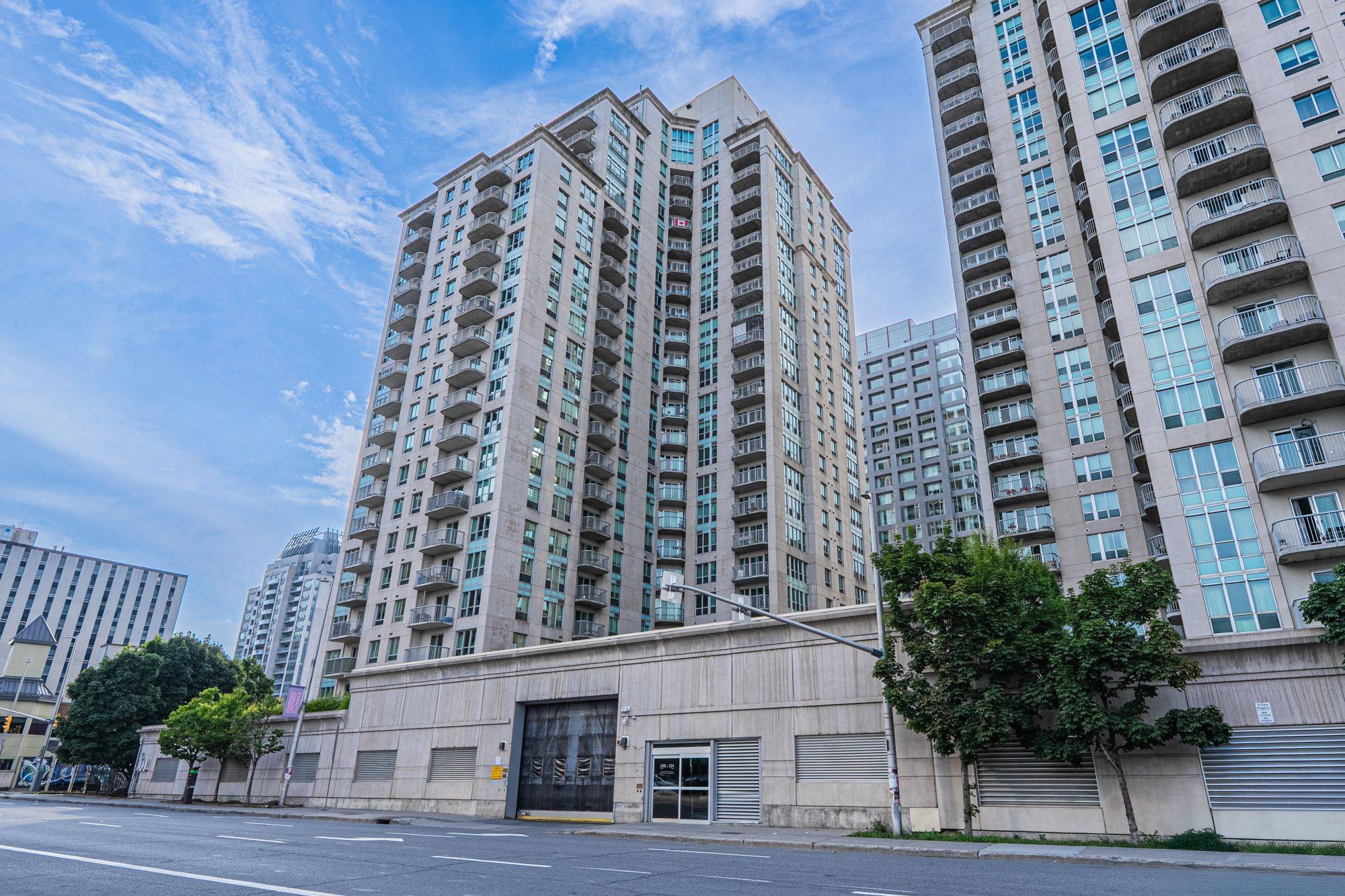 Lower Town - Sandy Hill, ON K1N 5Y1,200 RIDEAU ST #302