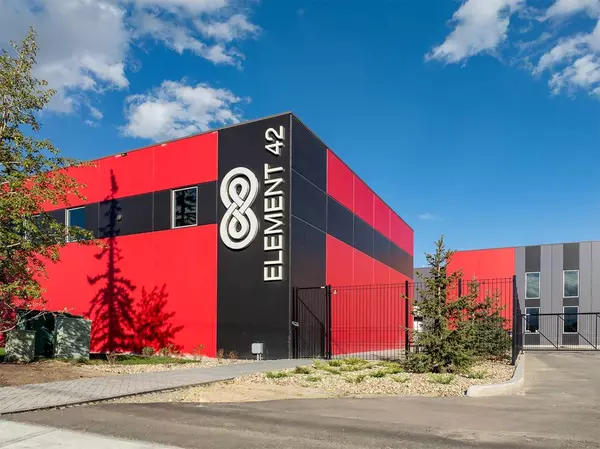 Calgary, AB T2G3C9,4412 9 ST Southeast #111