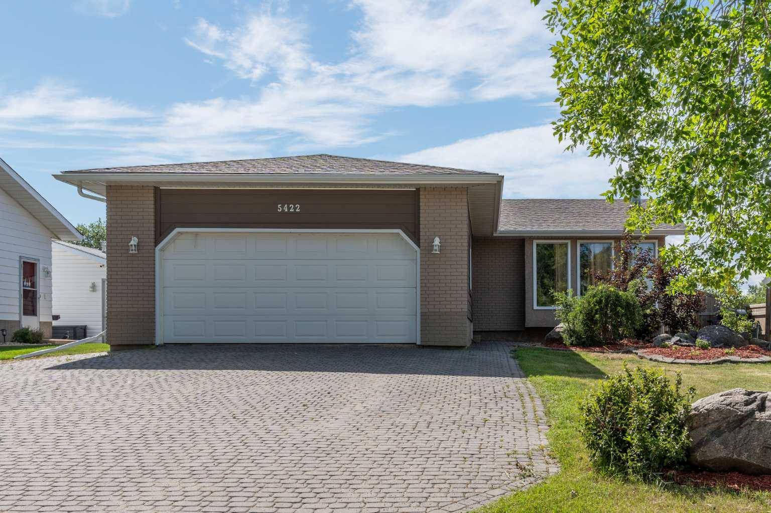 5422 51 ST, Camrose, AB T4V 3C6