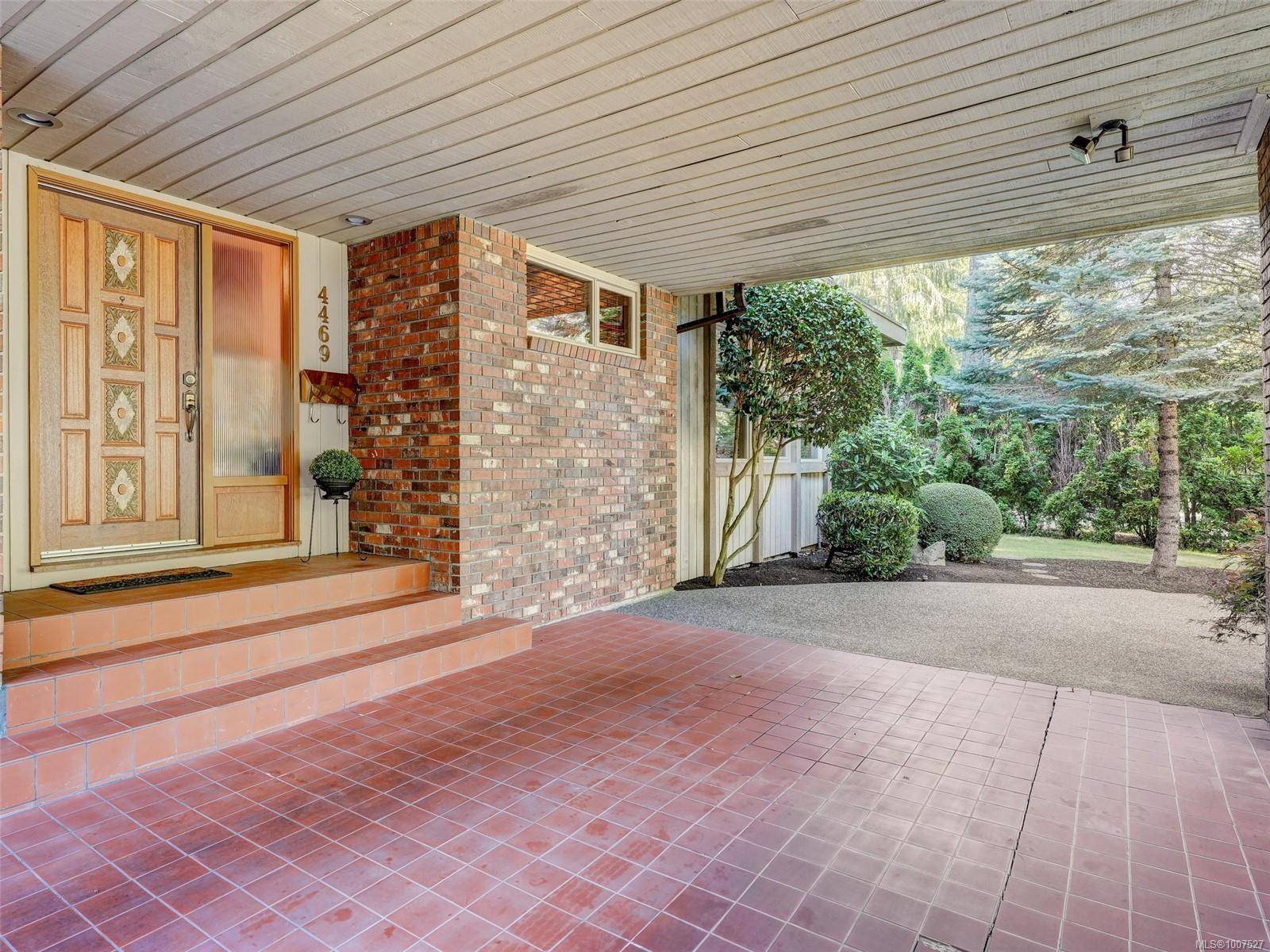 Saanich, BC V8X 2N5,4469 Emily Carr Dr