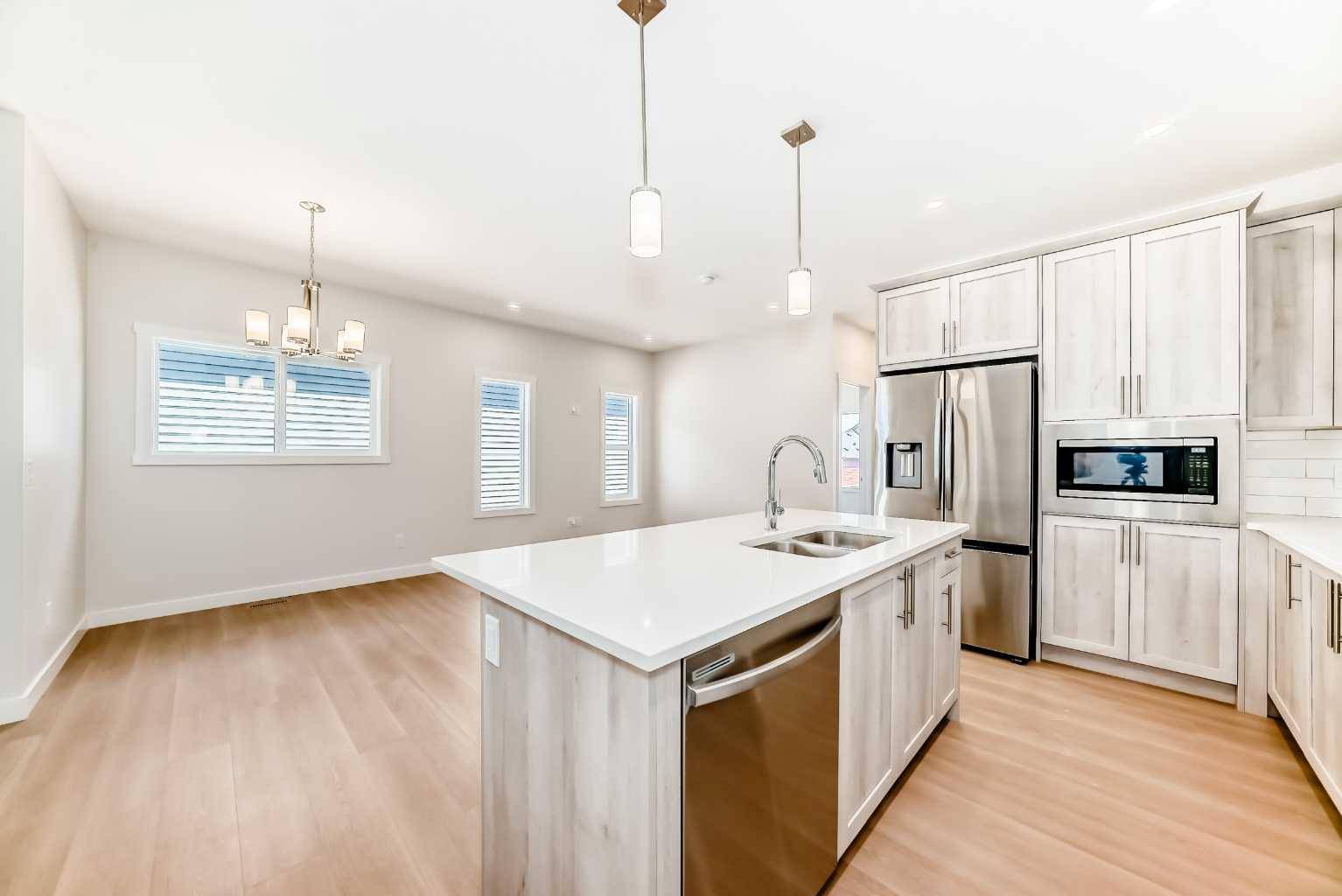 78 Homestead CIR NE, Calgary, AB T3J 5W1