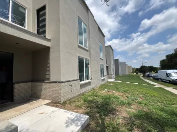 9475 Timberleaf Drive, Dallas, TX 75243