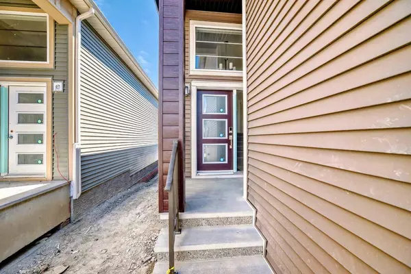 Calgary, AB T3J 5W1,78 Homestead CIR NE