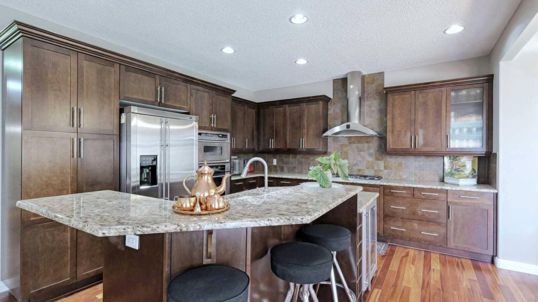 Calgary, AB T3K 0H2,21 Panamount ST NW