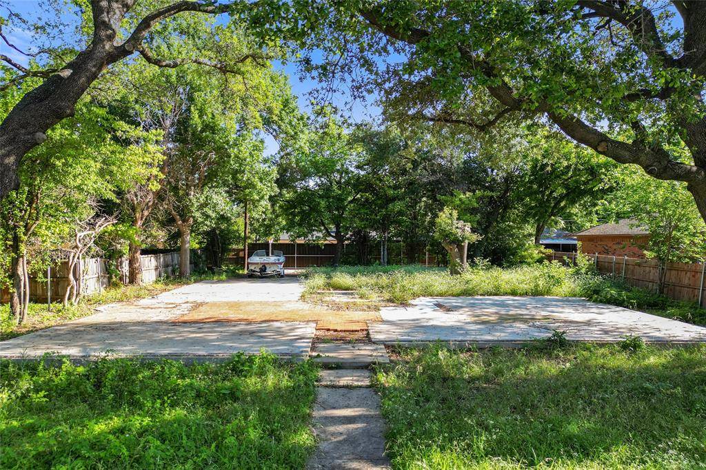 Dallas, TX 75229,3135 Walnut Hill Lane