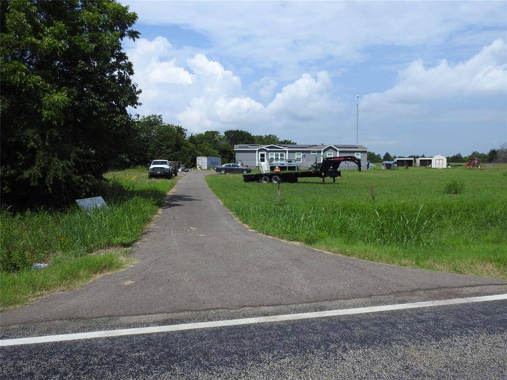 470 Fm 896, Trenton, TX 75490