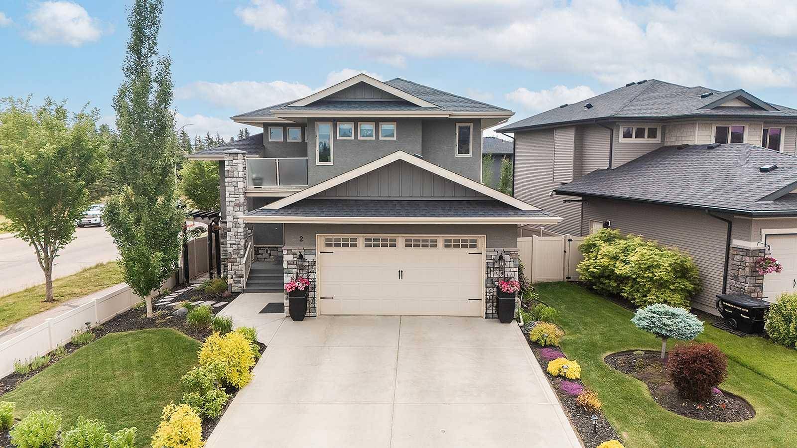 2 Sheep Close, Lacombe, AB T4L 0J1