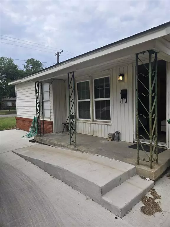 Haltom City, TX 76117,1942 Haltom Road