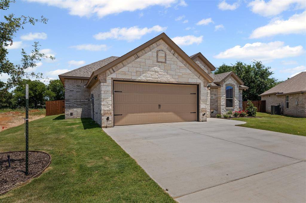 Springtown, TX 76082,833 Haley