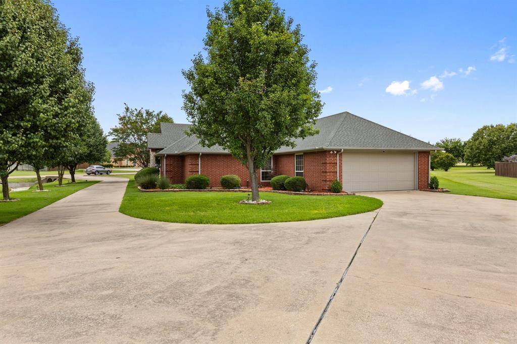 Ovilla, TX 75154,300 Burtonwood Circle