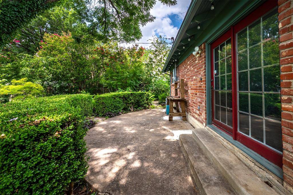 Fort Worth, TX 76133,5912 Whitman Avenue