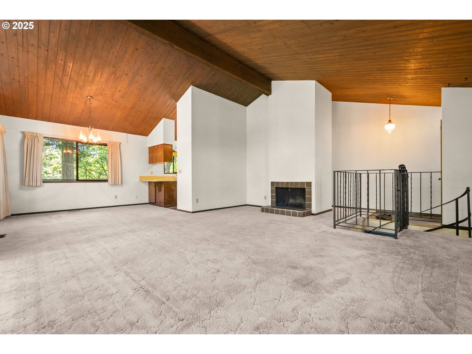 Longview, WA 98632,2431 W LYNNWOOD DR