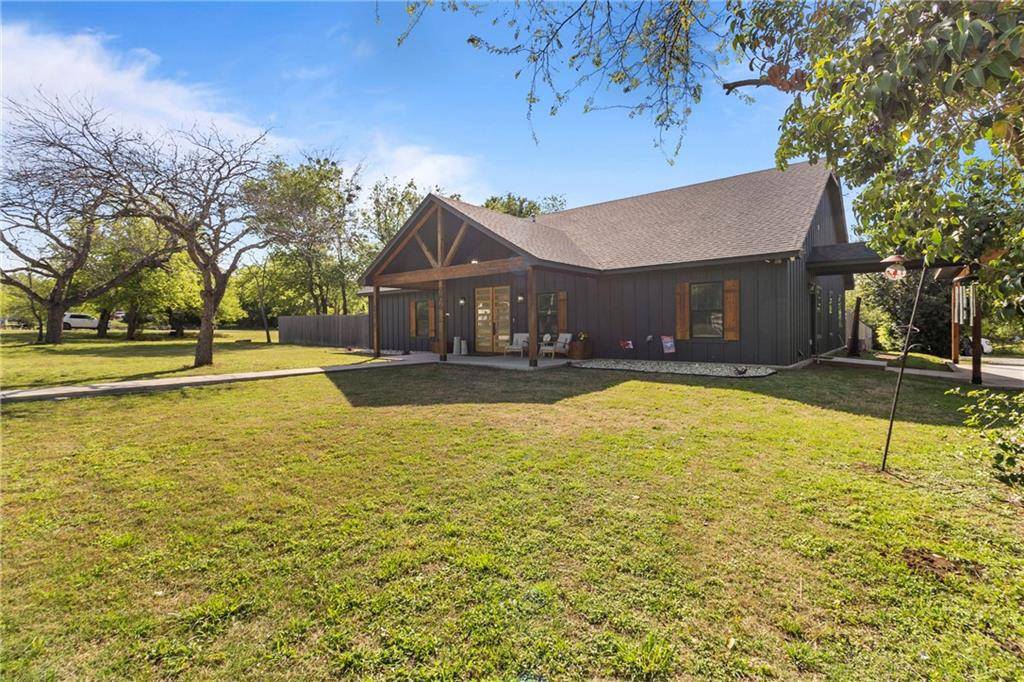 Valley Mills, TX 76689,906 S 3rd Street
