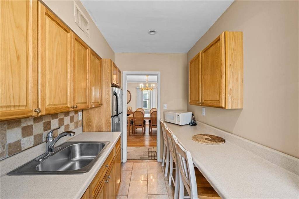Cambria Heights, NY 11411,11919 236th ST