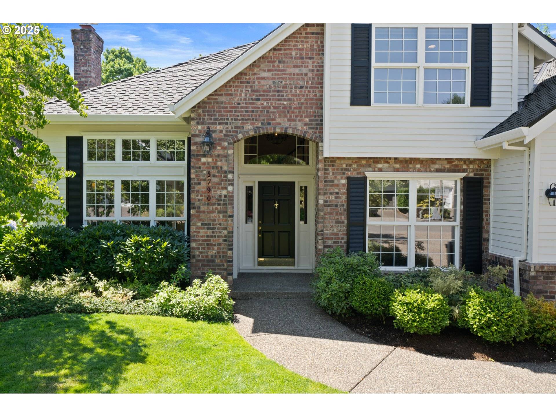 Lake Oswego, OR 97035,5790 RIDGETOP CT