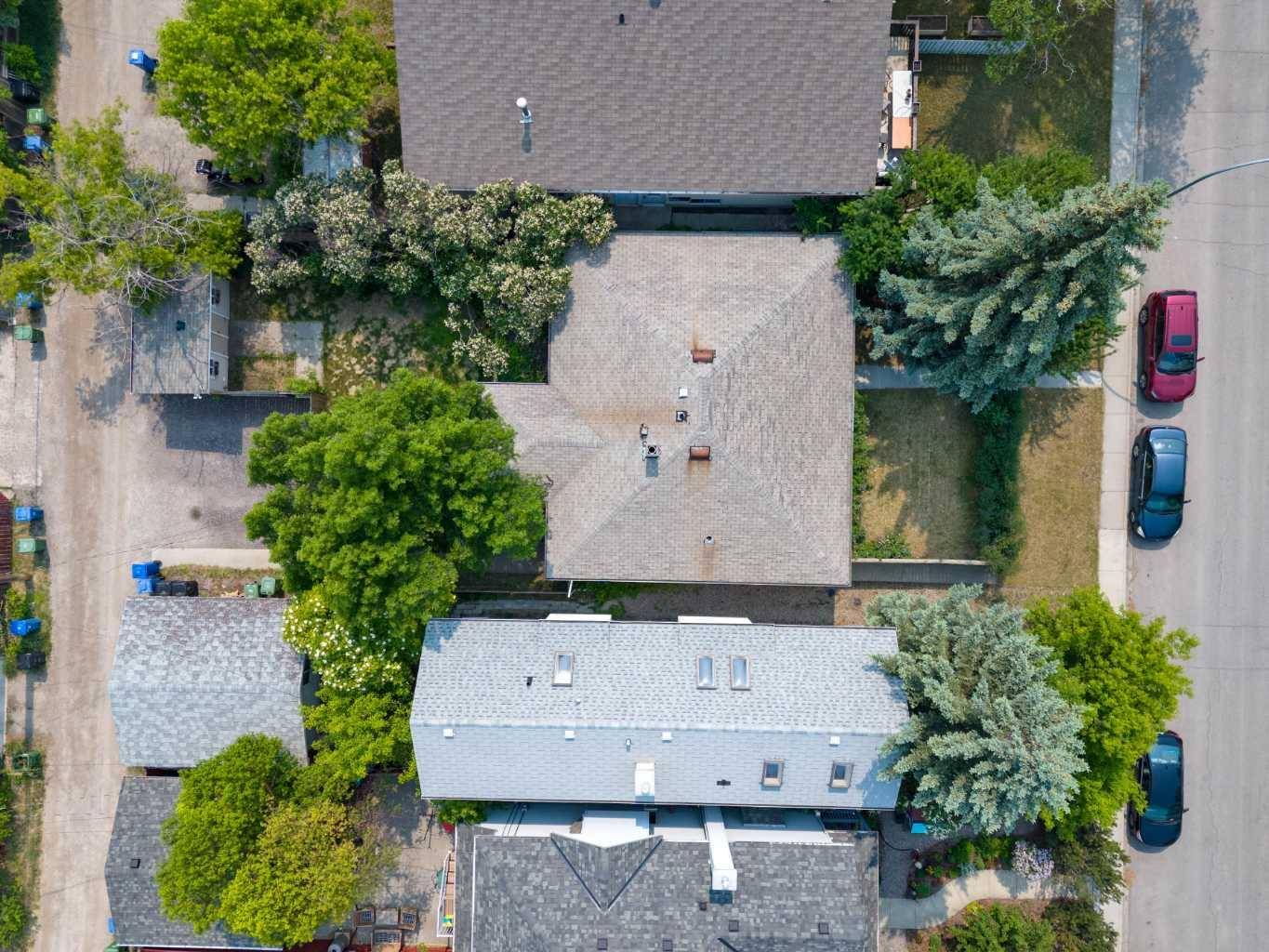 Calgary, AB t3b1L4,7824 33 AVE Northwest