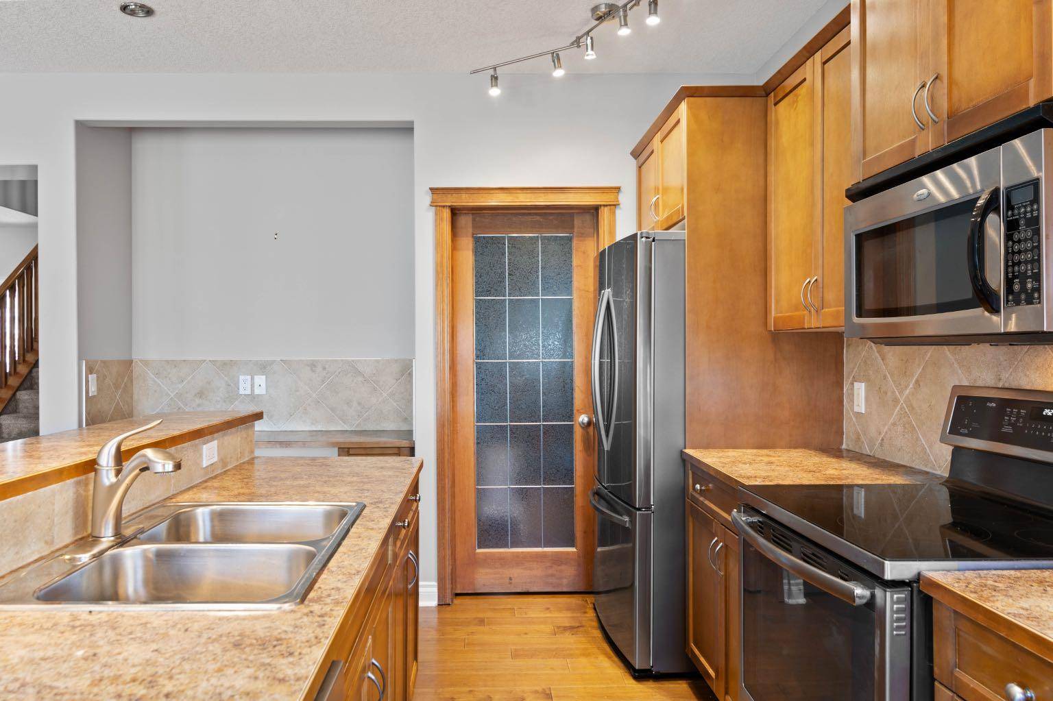 Airdrie, AB T4B 2Z6,261 Canals CIR SW