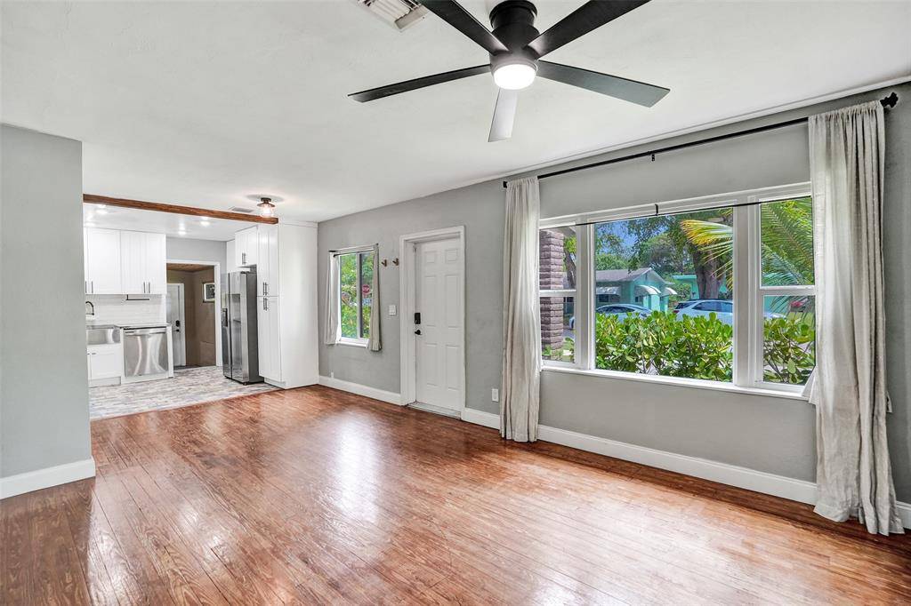 Oakland Park, FL 33334,618 NE 35th St