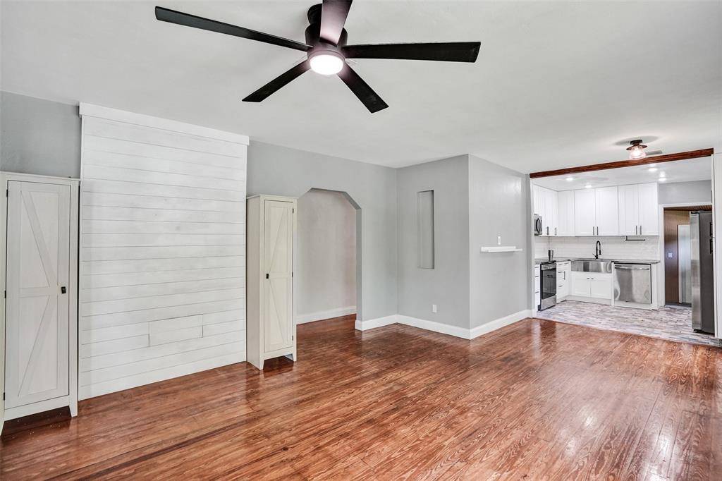Oakland Park, FL 33334,618 NE 35th St