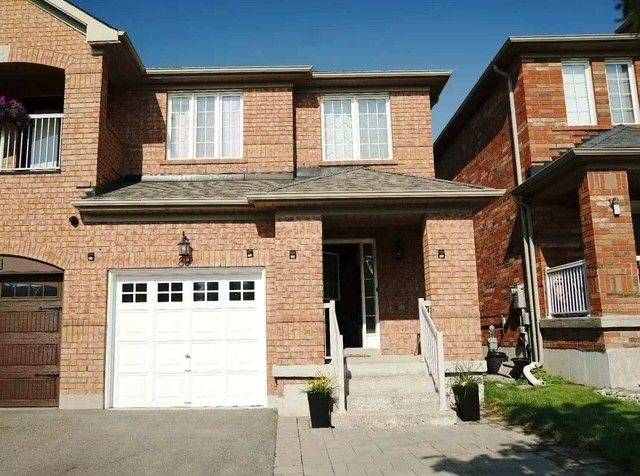 89 D'Amato CRES, Vaughan, ON L6A 4P2