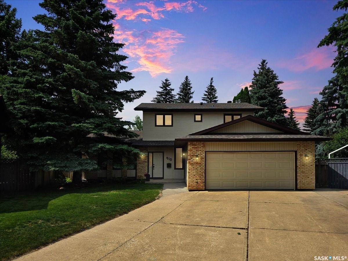 410 Whitewood BAY, Saskatoon, SK S7J 4K6