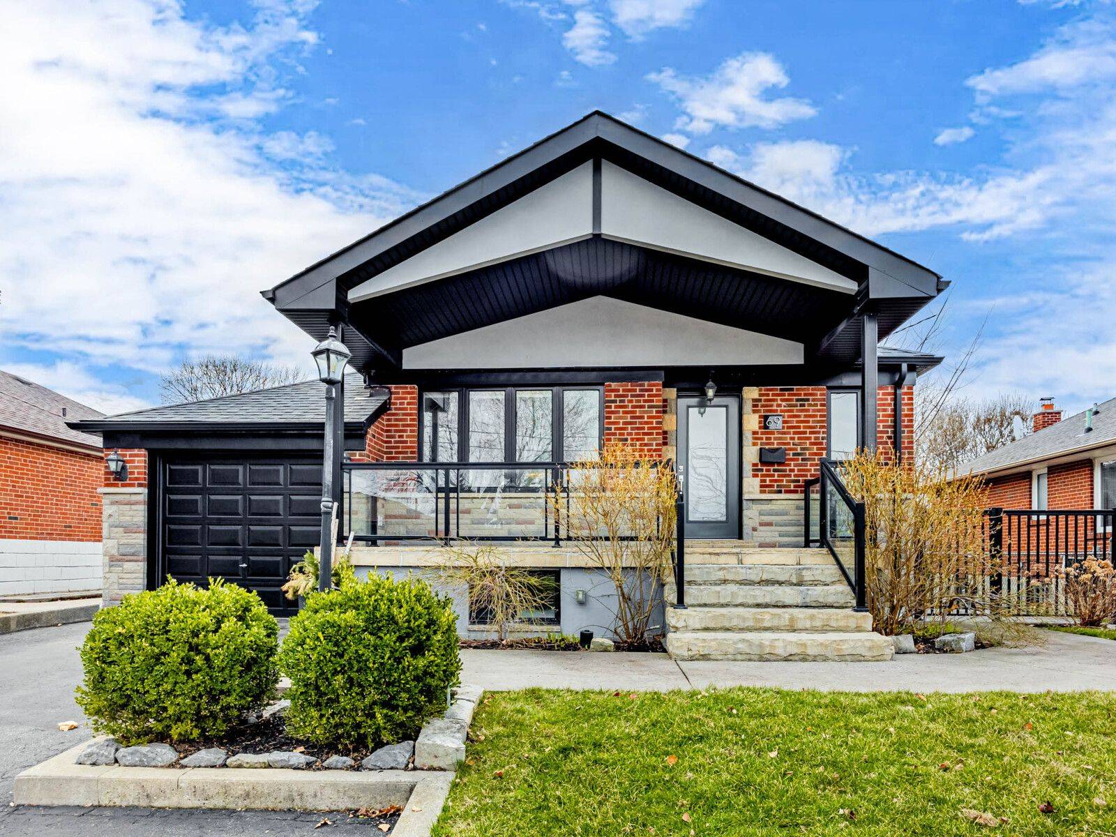 69 Tavistock RD, Toronto W05, ON M3M 2N8