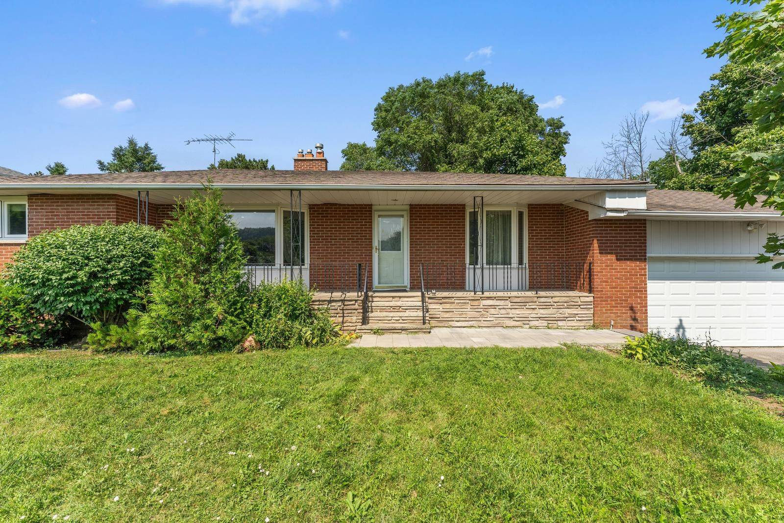 Caledon, ON L7C 3G6,14811 Creditview RD