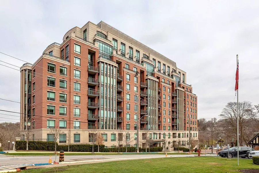 Toronto W08, ON M8X 0A5,30 Old Mill RD #103