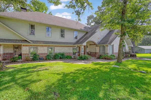 Athens, TX 75752,6130 Peninsula Circle