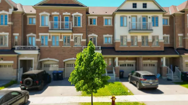 Brampton, ON L6Z 0B4,80 New Pines TRL