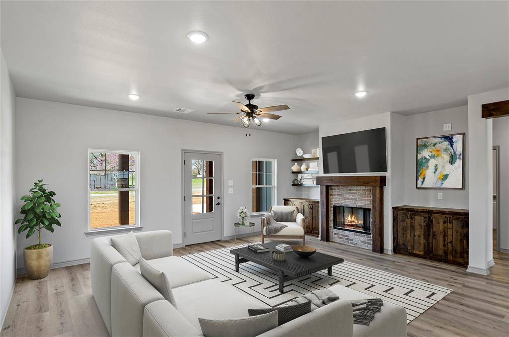 Bowie, TX 76230,316 Clubview Drive